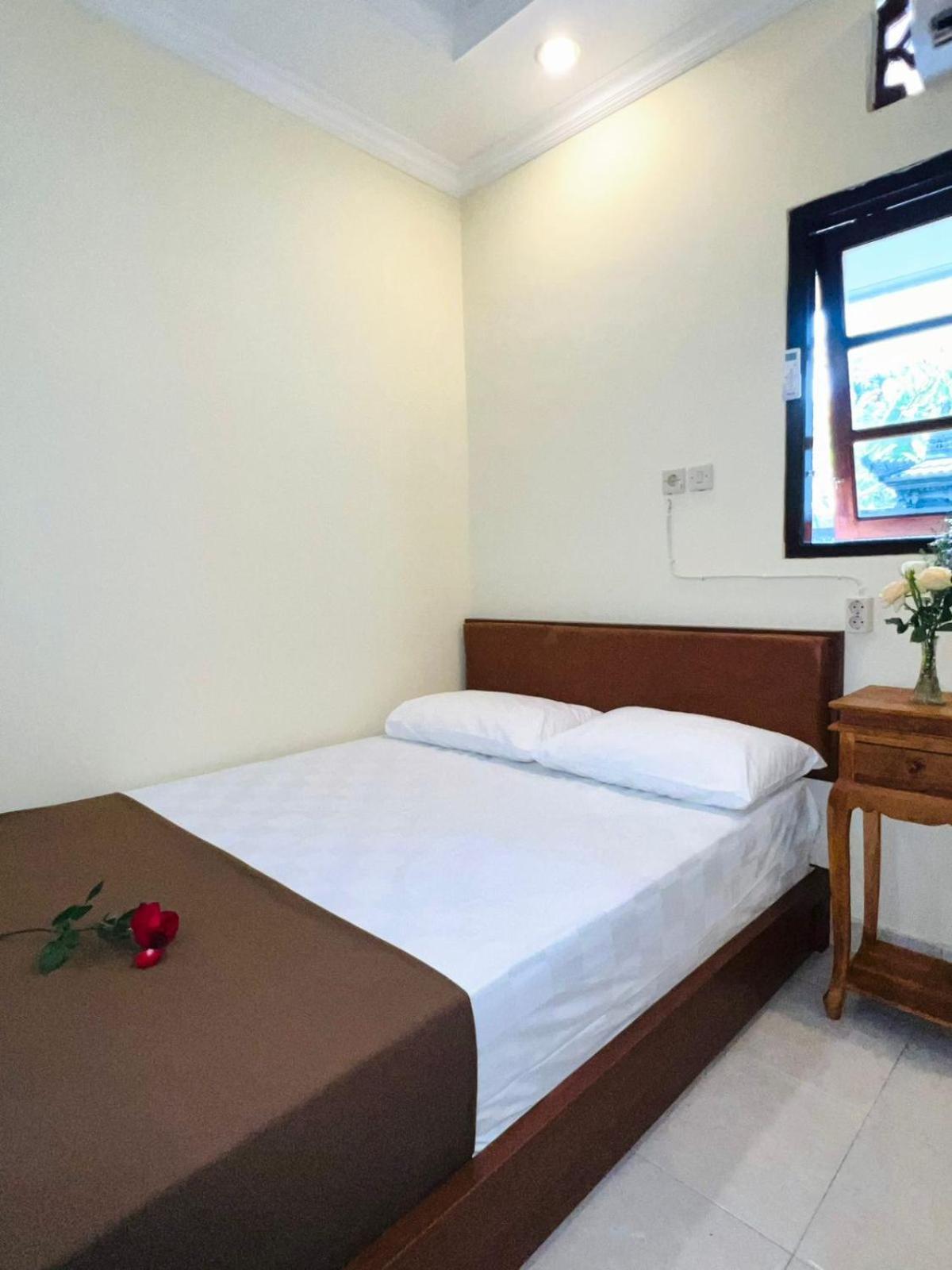 Zigiz Lovina Hostel Buitenkant foto