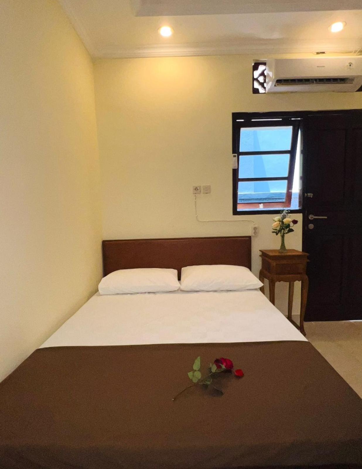 Zigiz Lovina Hostel Buitenkant foto